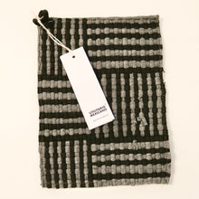 Load image into Gallery viewer, Woven Pot Grabber