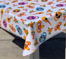 Load image into Gallery viewer, Oilcloth Table Covering
